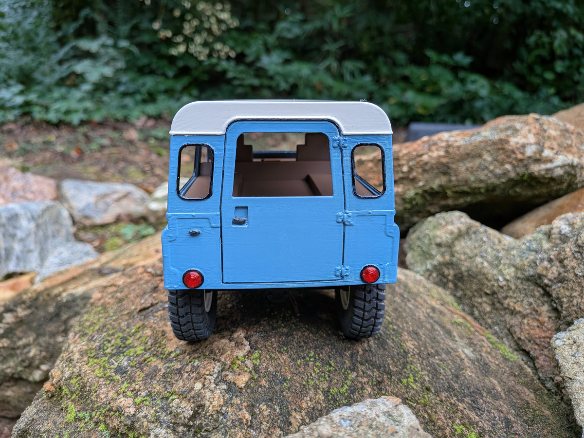 The Defender D90 Kit - 1/24