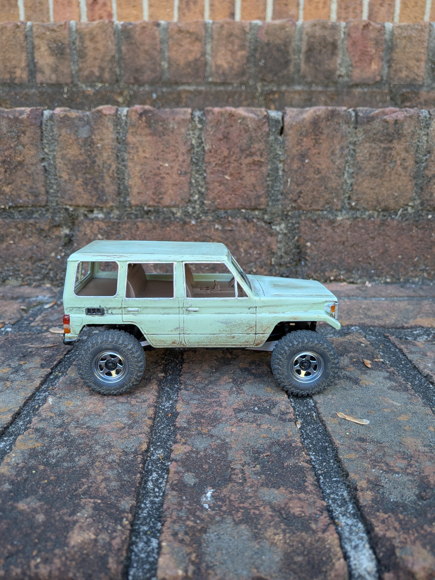 The 70s SUV Kit SCX30