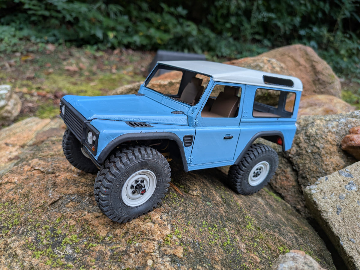 The Defender D90 Kit  - 1/24